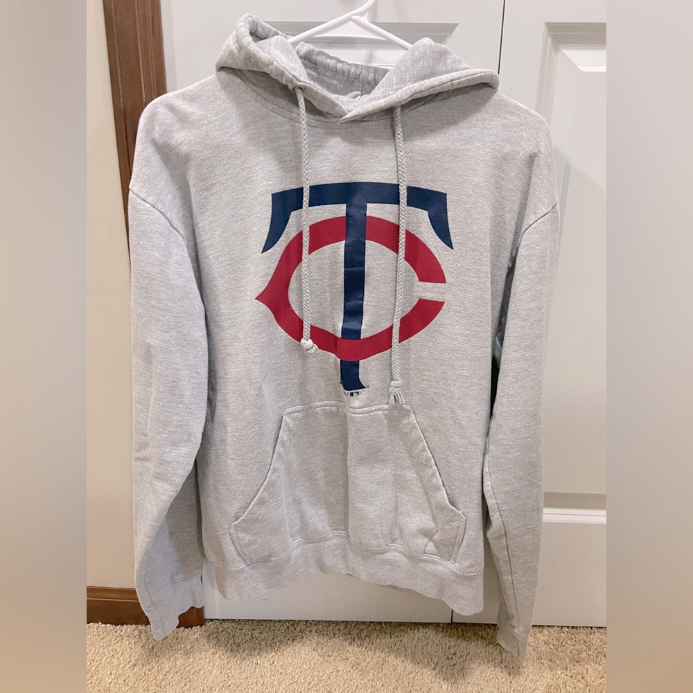 Minnesota Twins, Women’s Fit 47 brand hoodie